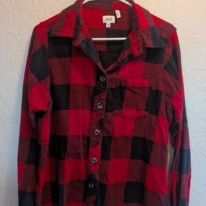 BKE Red and Black Plaid Button-Up Shirt